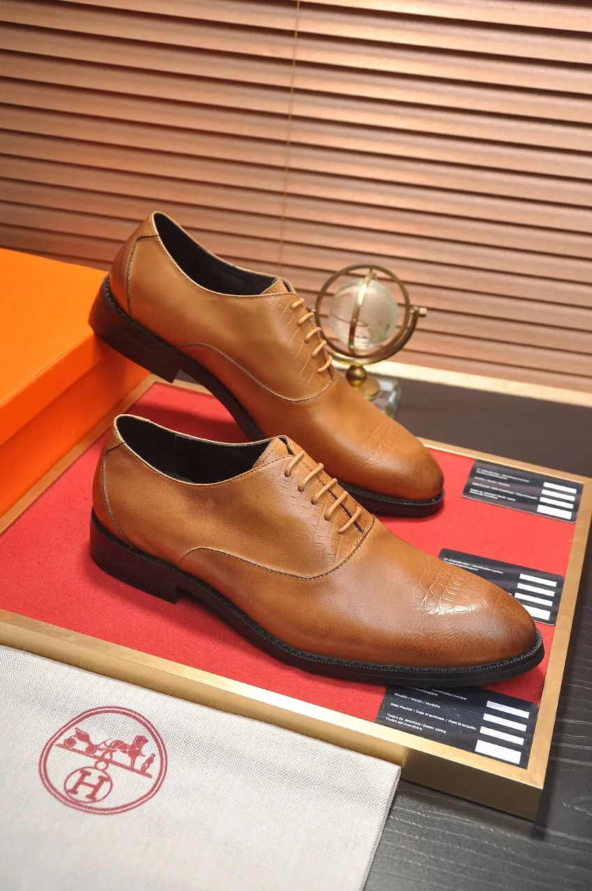 Men's shoes💰460💶[HERMES] (sheepskin lining)🍀Italian top luxury🍀He does not pursue novel styles and gorgeous colors, but attracts the favor of successful men with his flawless, elegant and classic style! This very, very comfortable, simple and stable style makes it easy to match any style! The pattern is absolutely 1:1 refined from the original case, and we strive for excellence in materials, imported cowhide + sheepskin lining💪💪💪extraordinary texture👍! .Black Brown Size: 38-45 (45 customized)
